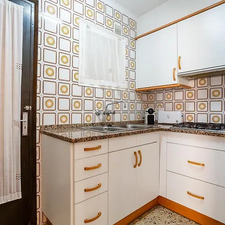 Omega 7 Apartment *